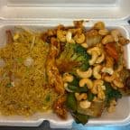 Best 8. Chicken with Cashew Nuts Combination Platter in Orlando, FL